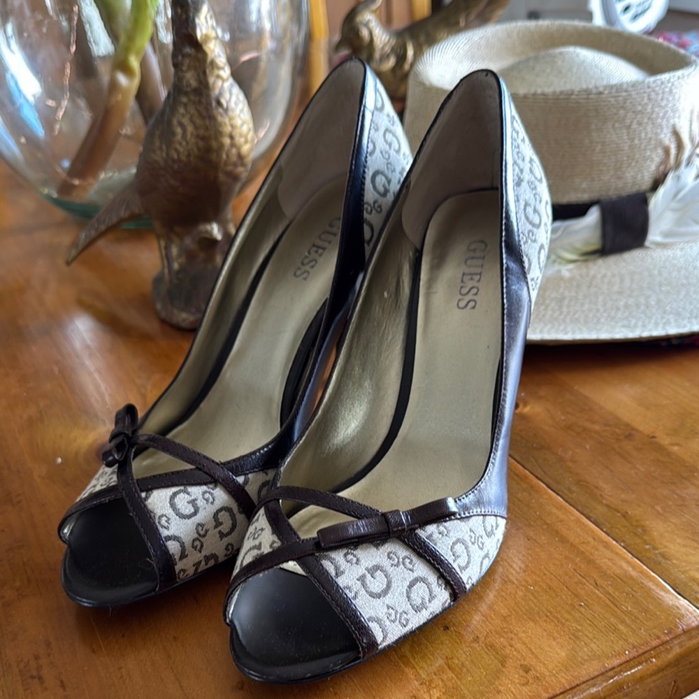 Guess Black and Cream Heels with Peep-Toe Design